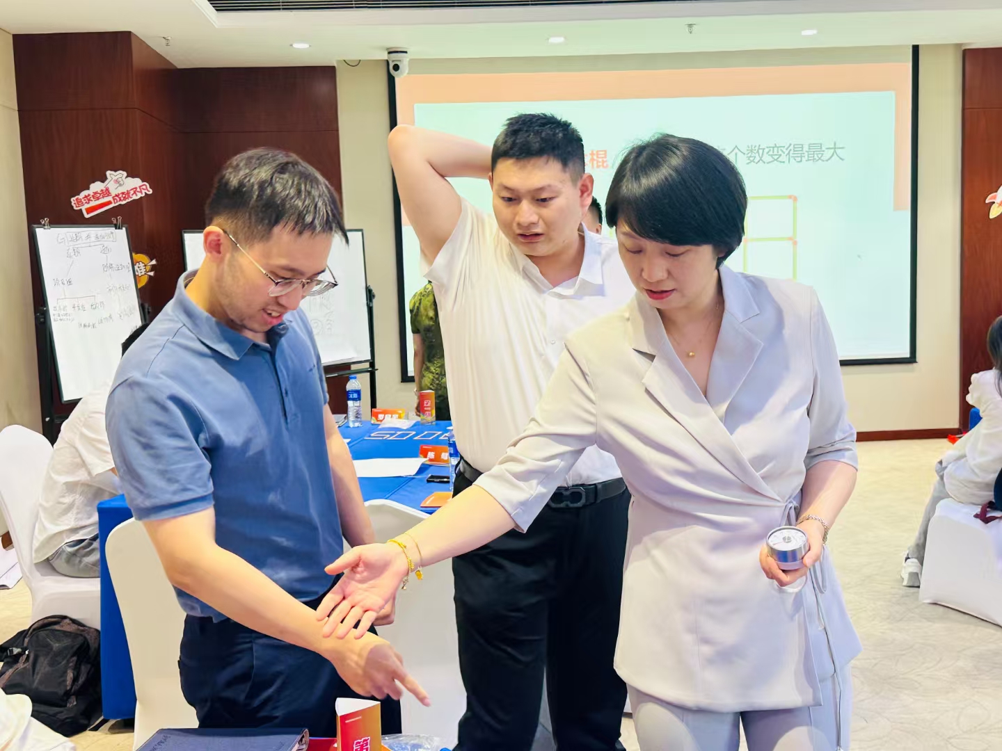 2025年6月10日-《如何做好一场汇报，结构化思考与表达》-4