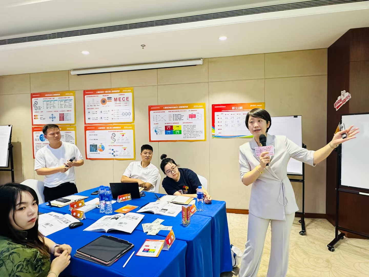 2025年6月10日-《如何做好一场汇报，结构化思考与表达》-6